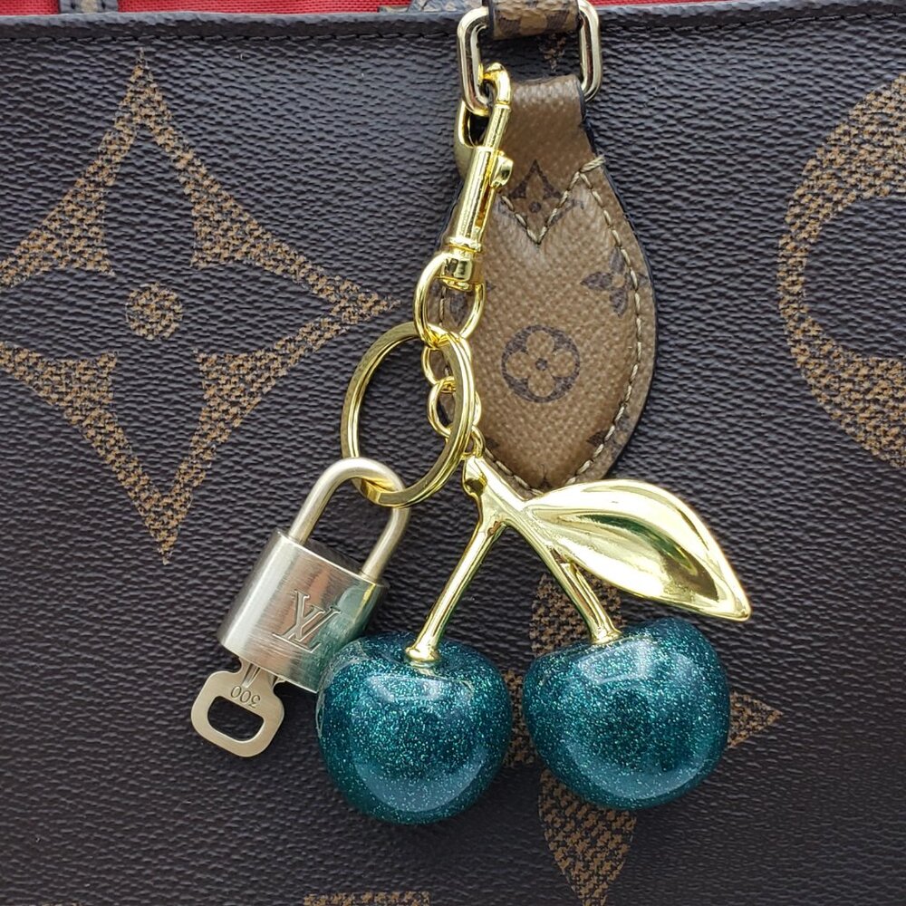 Louis Vuitton Authentic Gold Padlock 🔒 Key + Unbranded Apple Keychain Bag Charm
